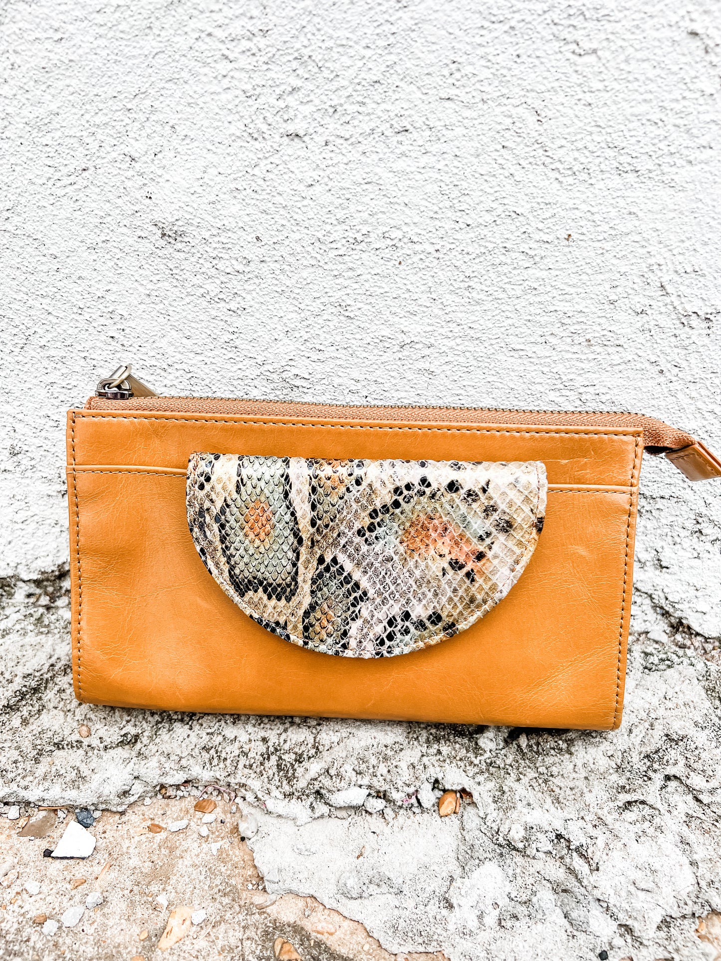 Zenith Wristlet Natural