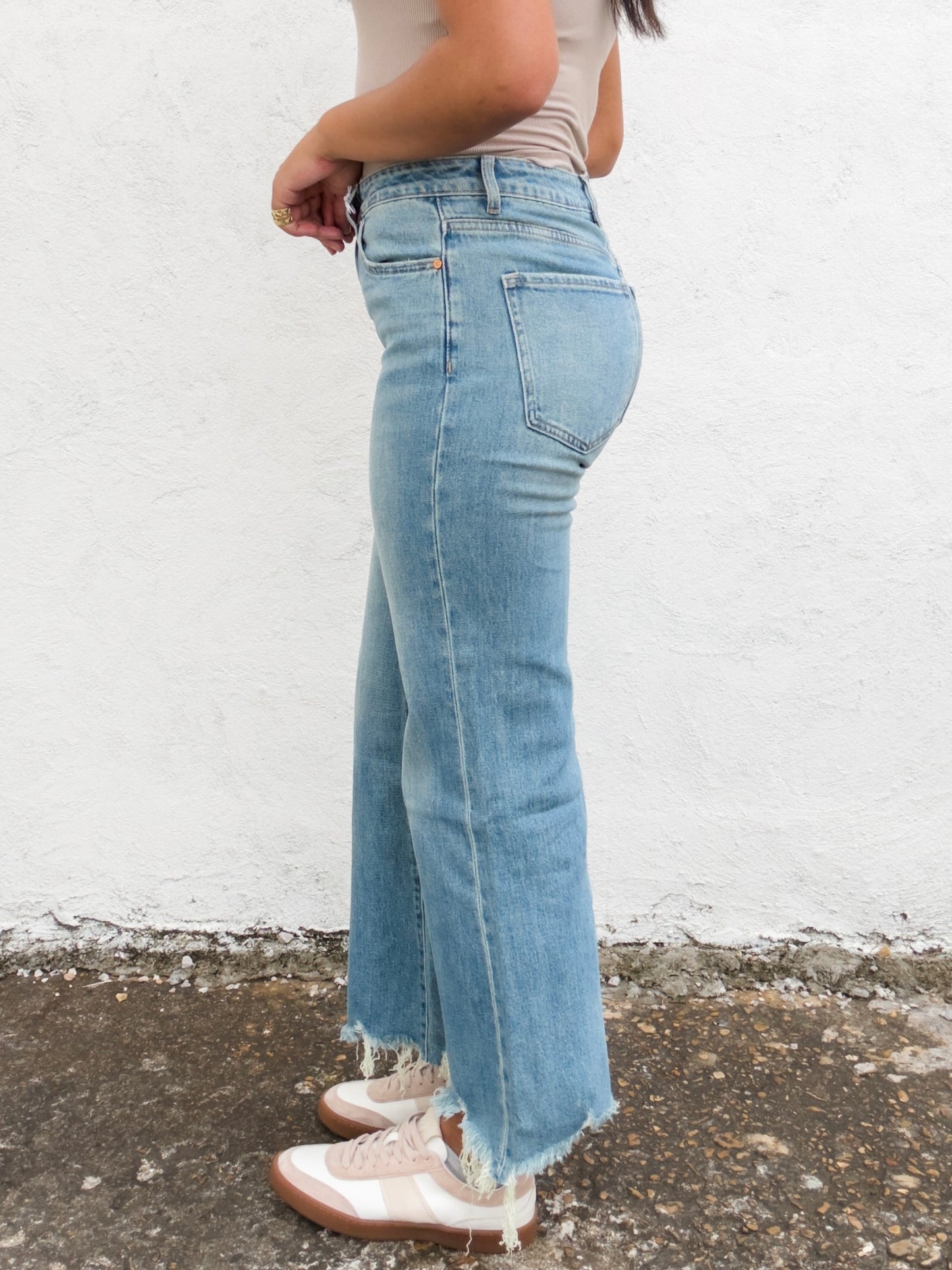 Joanie Frayed Jeans