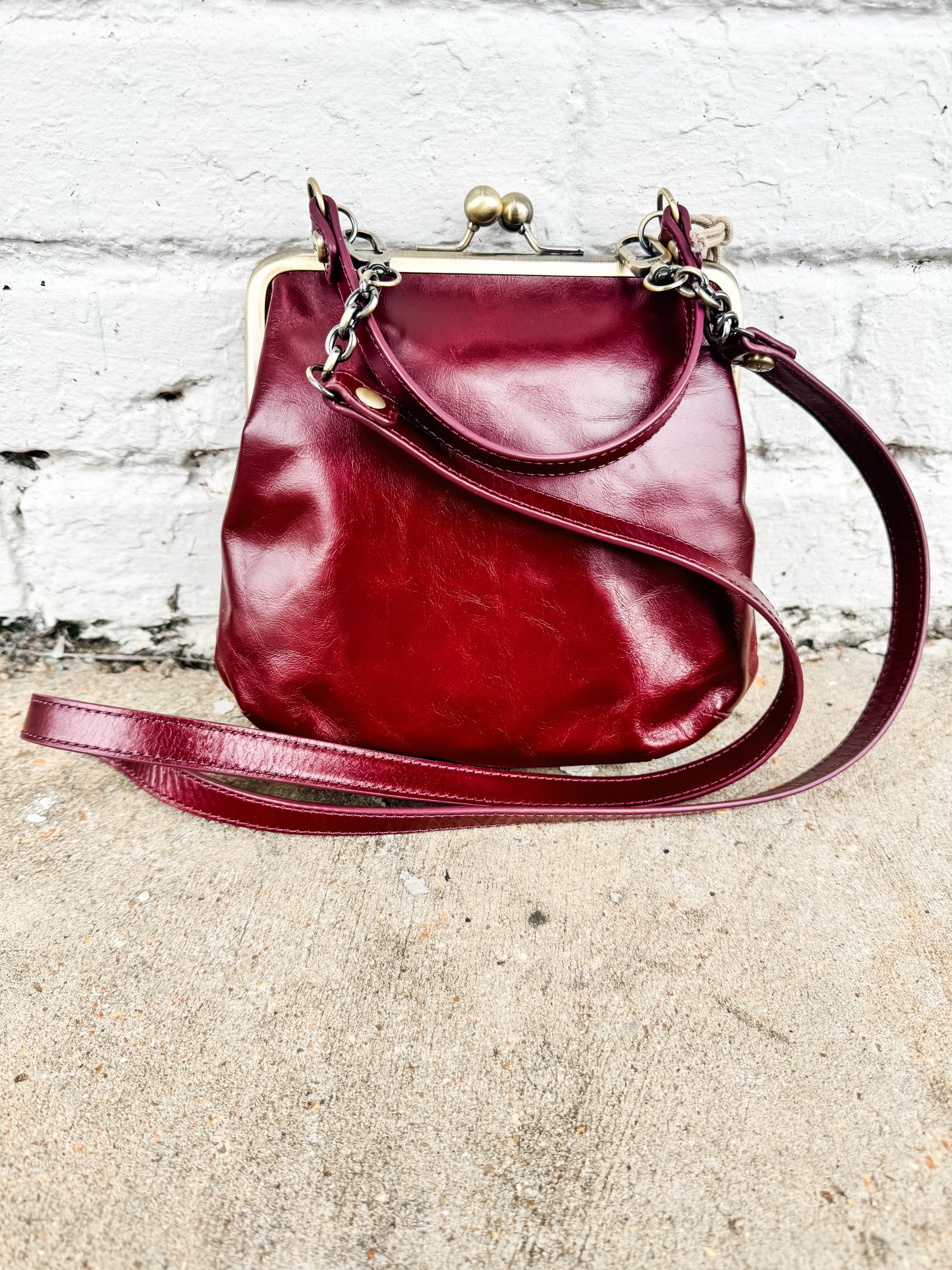 Alba Crossbody Winterberry