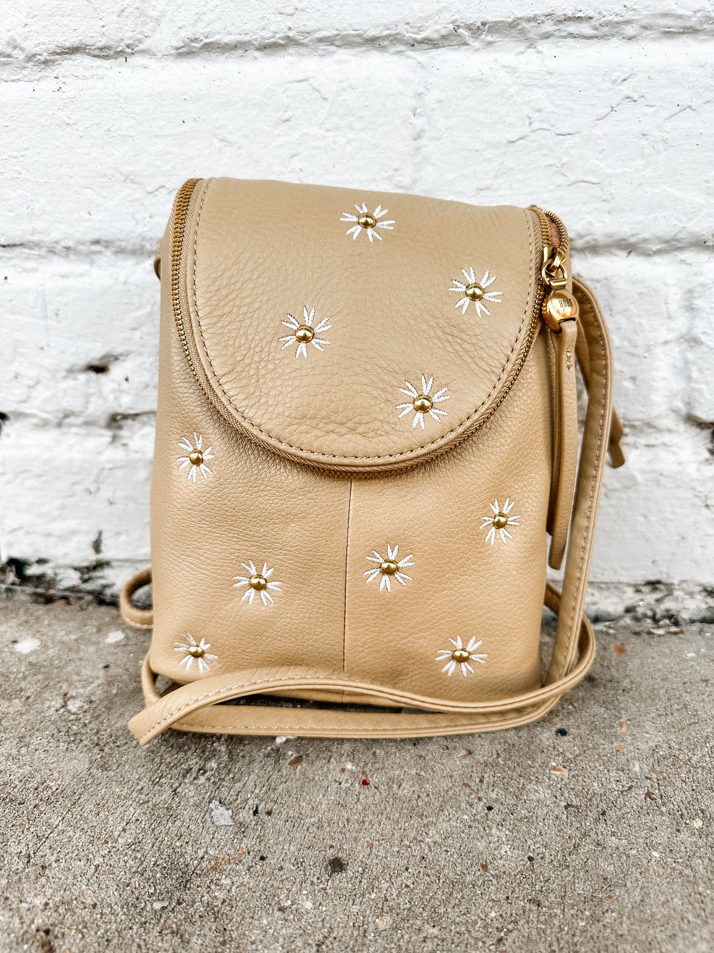 Fern Crossbody Dune w/Buttercups