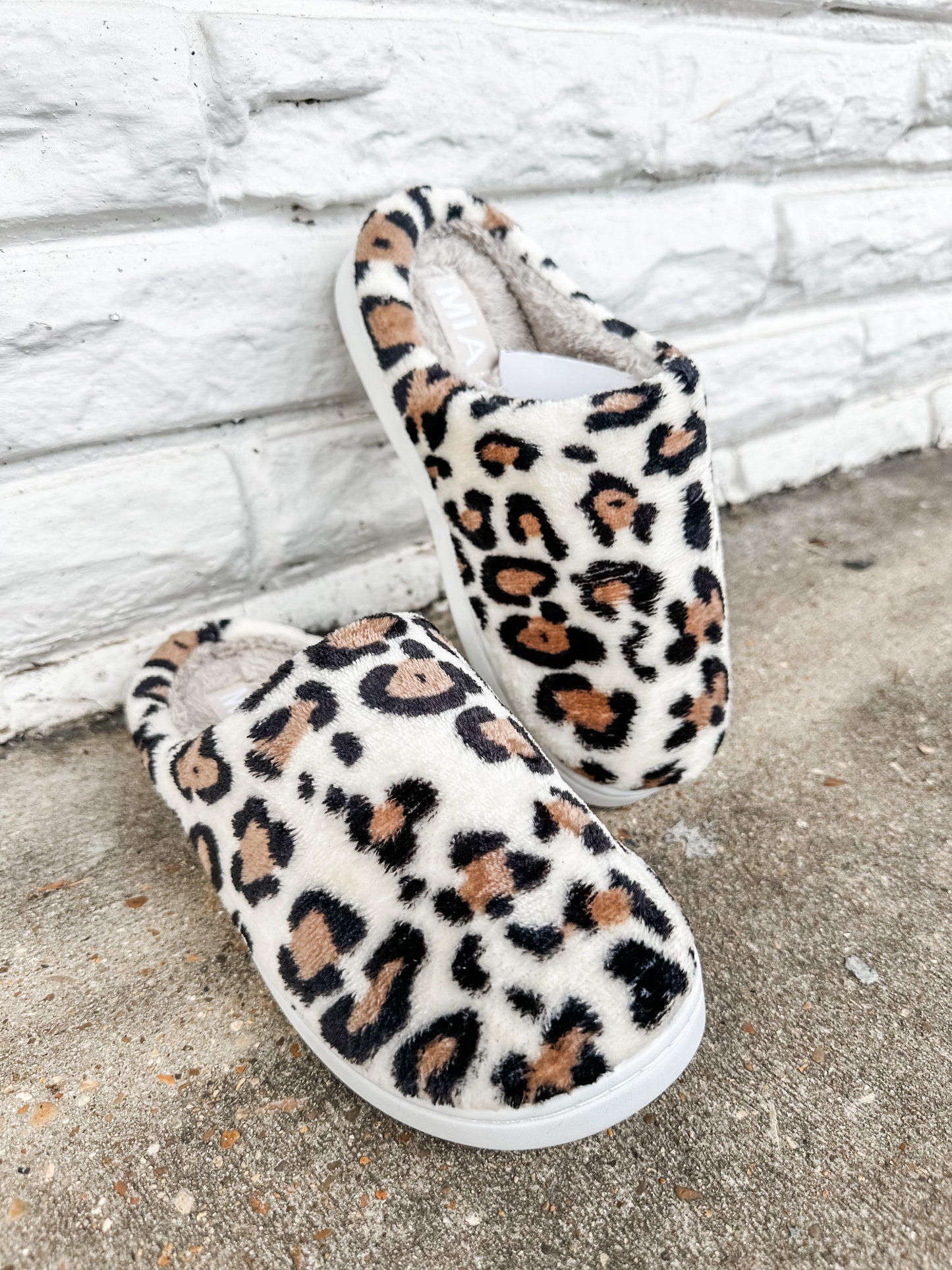 Cozi Leopard Slippers