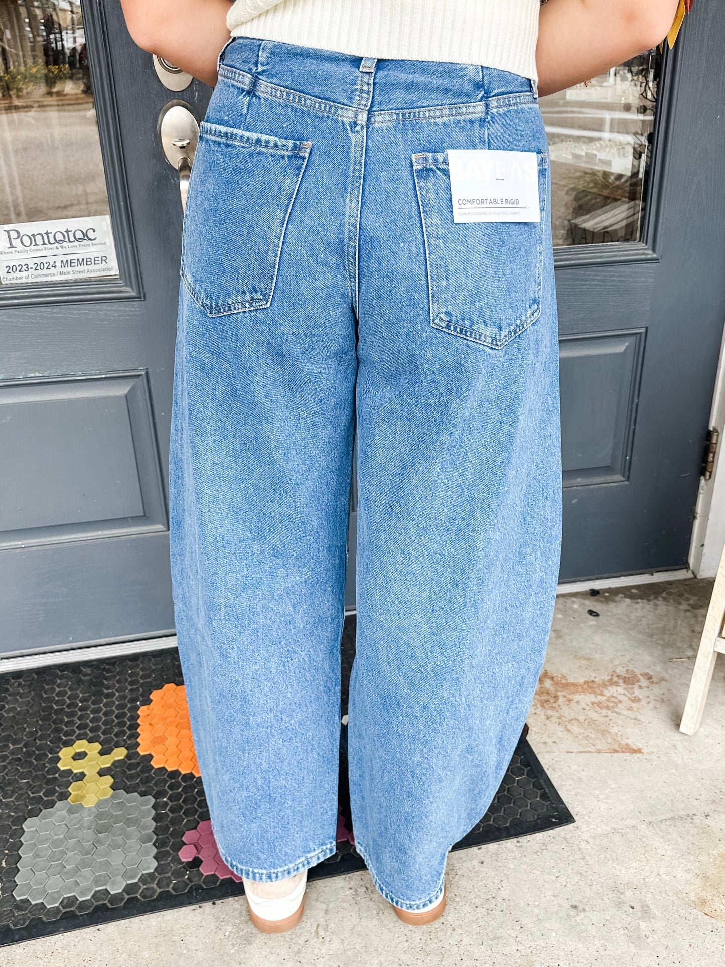 Katia Barrel Leg Jeans