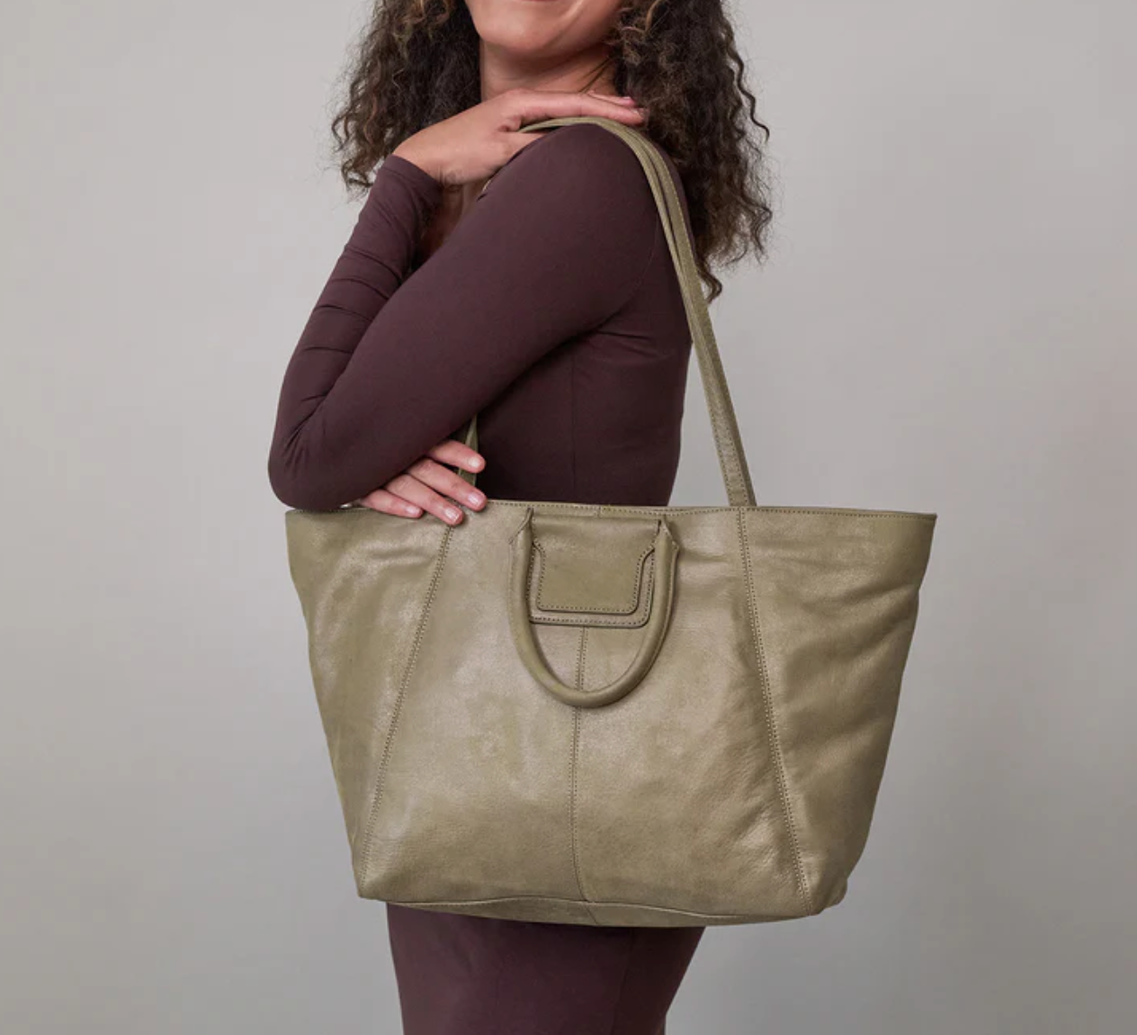 Sheila East-West Tote Burnished Sage